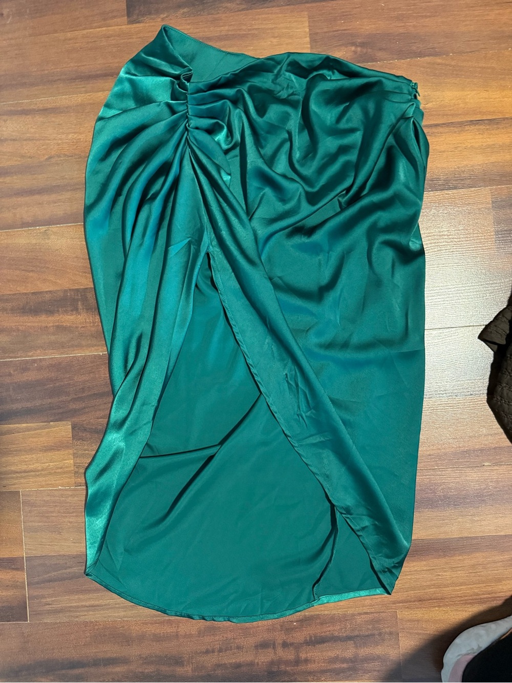 SHEIN Emerald Green Asymmetrical Draped Satin Skirt
